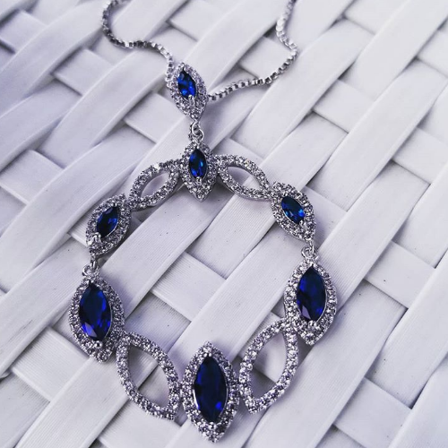 Blue sapphire on sale crystal necklace